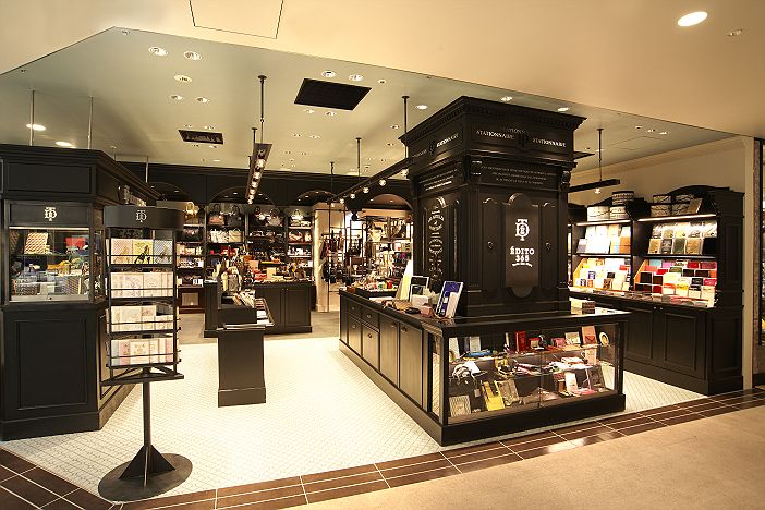 制作事例 Edito 365 エディト トロワ シス サンク ルミネ有楽町店 株式会社ラックランド