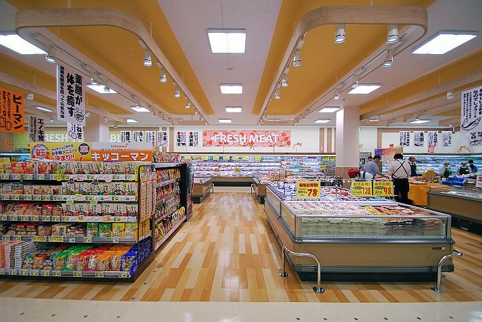 制作事例：コモディイイダ 野田店｜株式会社ラックランド